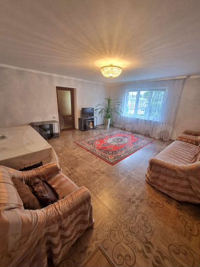 3-к. квартира, 80 м², 1/2 эт.