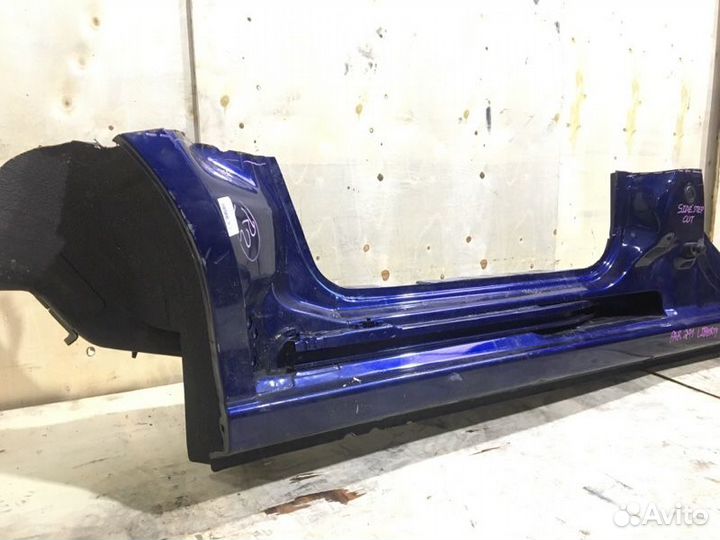 Порог правый Nissan Liberty RM12 QR20DE 2001