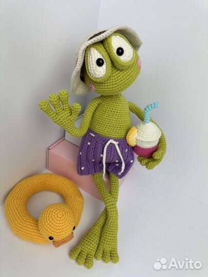 Вязаная ирушка лягушка ручная работа
