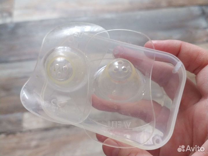 Накладки на грудь