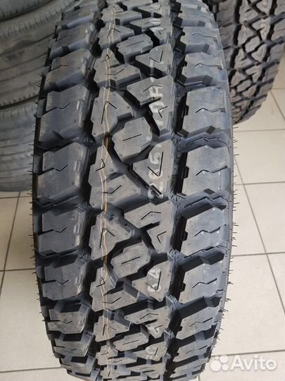 Kumho Road Venture MT51 255/70 R16