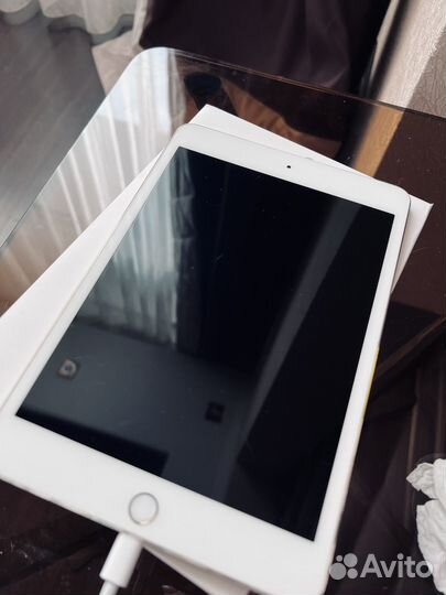 iPad mini 4 wi-fi + cellular