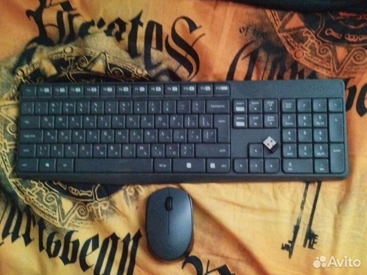 Беспроводная мышь и клавиатура