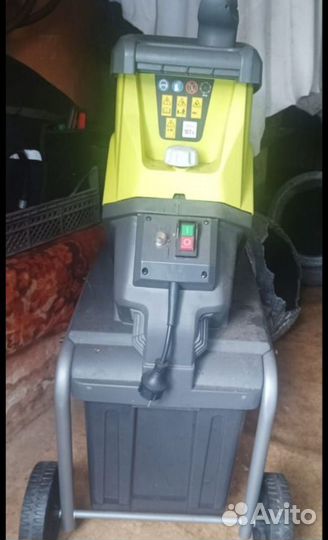 Измельчитель веток садовый бу