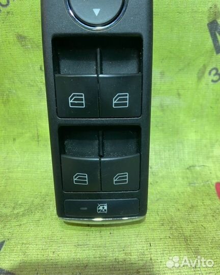 Кнопки стеклоподъёмника Mercedes C W204 OM 642.960