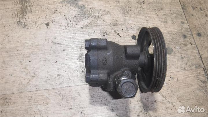 Насос гидроусилителя Hyundai Starex H1 (A1) 1997