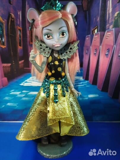 Мауседес Кинг кукла Монстер Хай