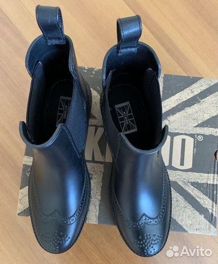 Резиновые сапоги