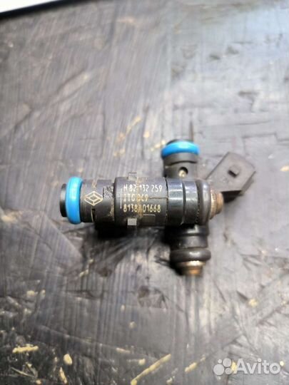 Форсунка топливная Renault Fluence