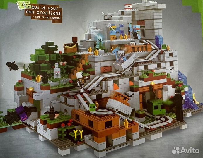 Конструктор майнкрафт Горная пещера 2688 дет