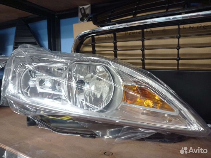 Фары передние на Ford Focus 2 рестайлинг