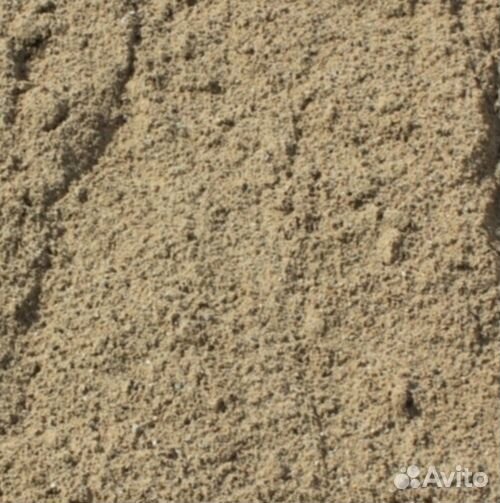 В мешках песок речной