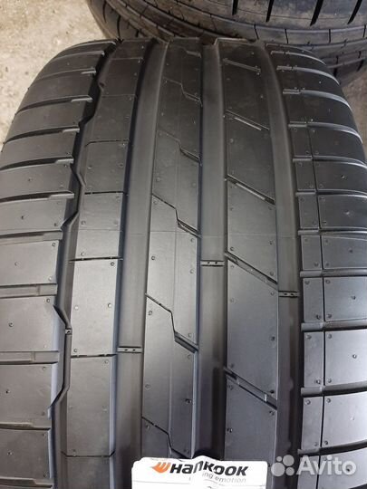 Hankook Ventus S1 Evo 3 K127 255/35 R21 и 285/30 R21 100Y