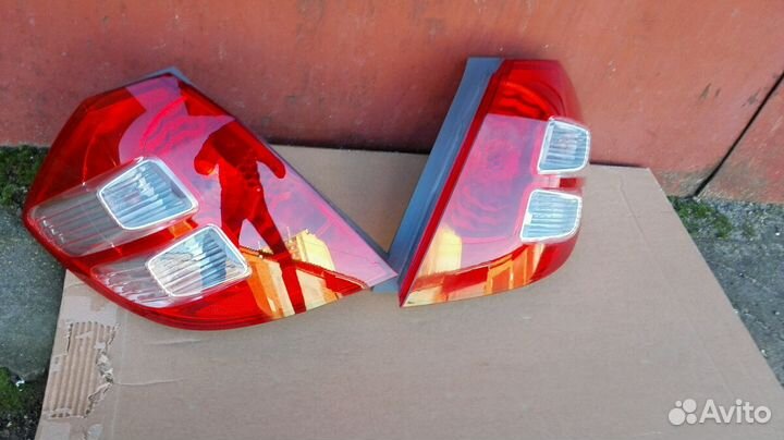Стоп сигнал хонда фит GE6 2007г