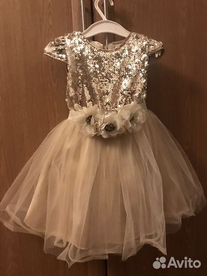 Платье праздничное