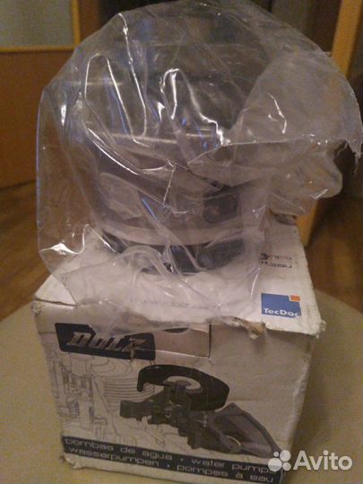 Помпа системы охлаждения опель