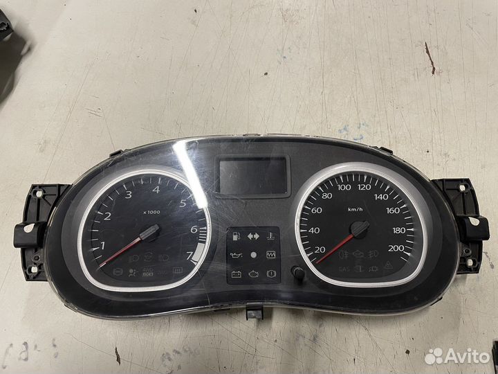 Панель приборов Renault Duster 2012-2021