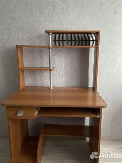 Компьютерный стол бу