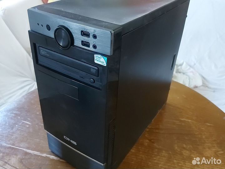 Монитор Asus + Системный блок. В рабочем состоянии