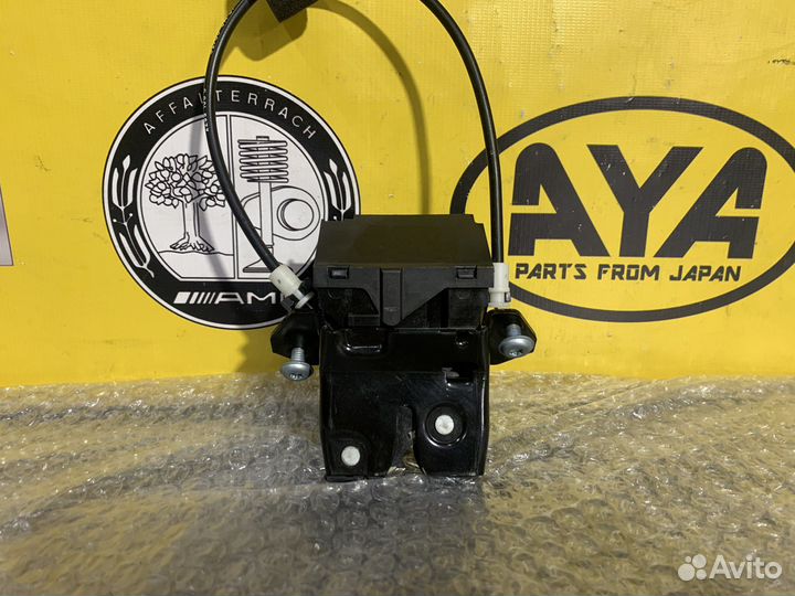 Замок багажника Mercedes w211