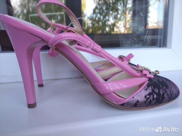 Босоножки женские 40 размер новые