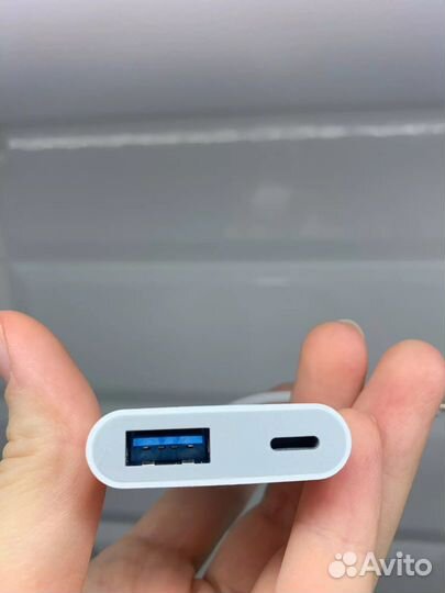 Адаптер Lightning-USB для iPhone и iPad