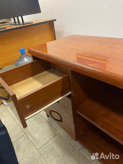 Тумбочка офисная