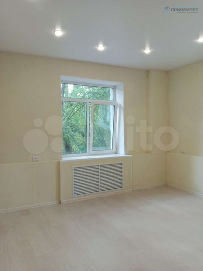 Комната 21,5 м² в 9-к., 2/3 эт.