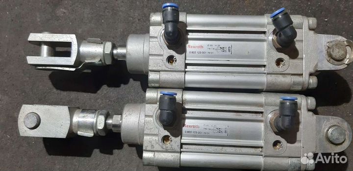 Пневмоцилиндр Rexroth