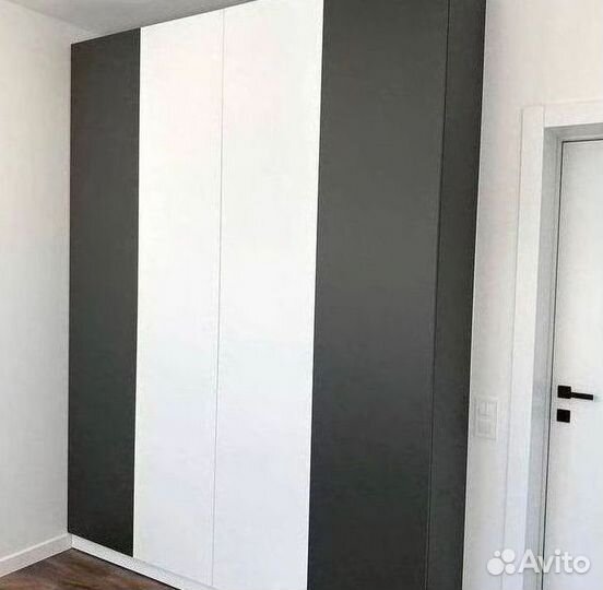 Красивый шкаф