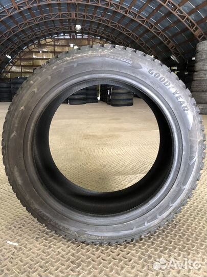 Goodyear UltraGrip Ice Arctic SUV 275/45 R20 110T