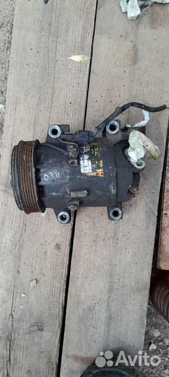 Компрессор кондиционера Nissan primera p12