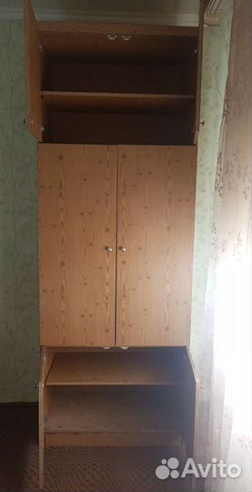 Шкаф