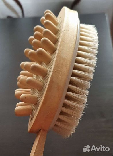 Щетка для тела