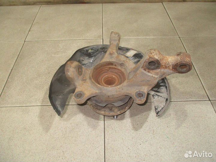 Кулак поворотный П/Л Toyota Corolla (E120)