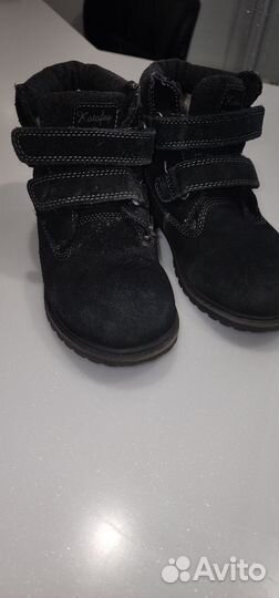 Ботинки утепленные фирмы Котофей