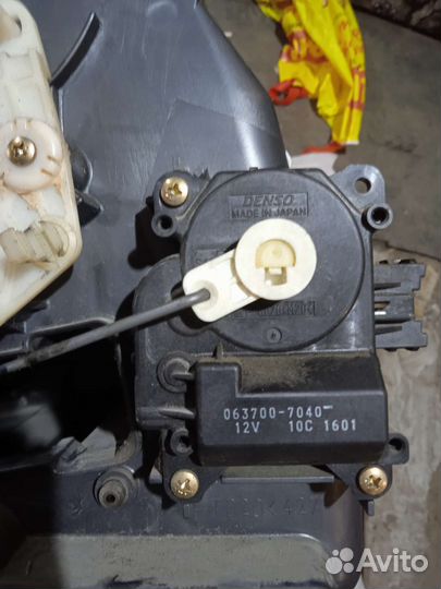 Корпус переднего отопителя Мазда MPV