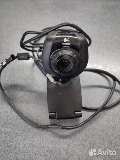 Веб-камера Logitech QC3000