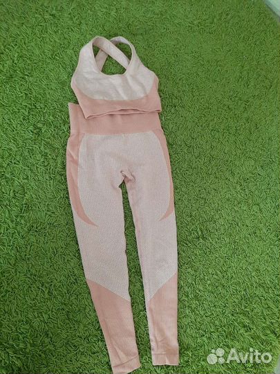 Спортивный костюм женский