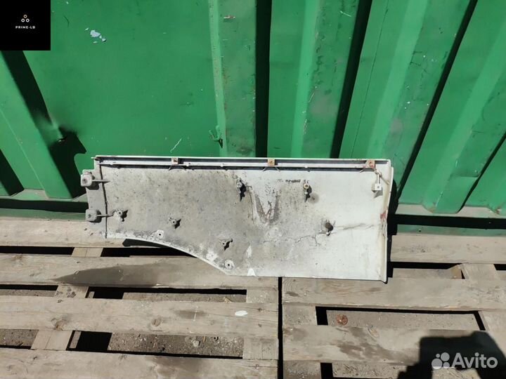 Крыло кабины правое MAN TGA 2006 81612100438