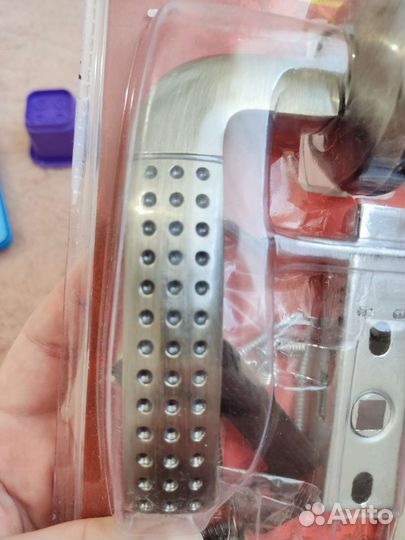 Комплект ручек для межкомнатных дверей с защёлкой