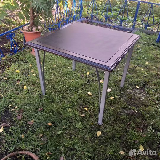 Письменный стол