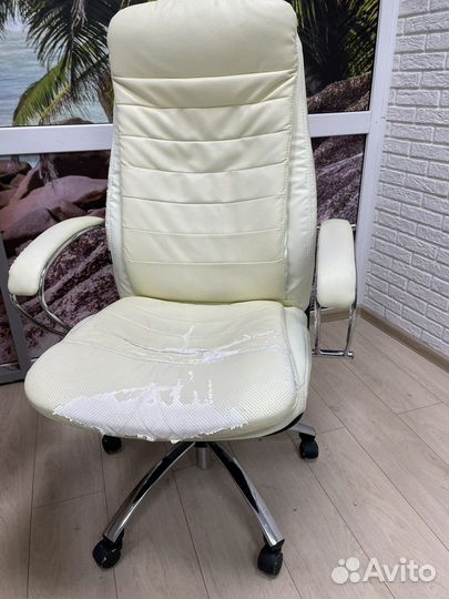 Компьютерное кресло