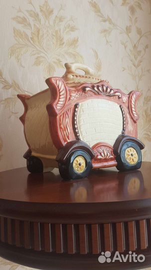 Посуда фарфор, шкатулки, чайник, тарелка