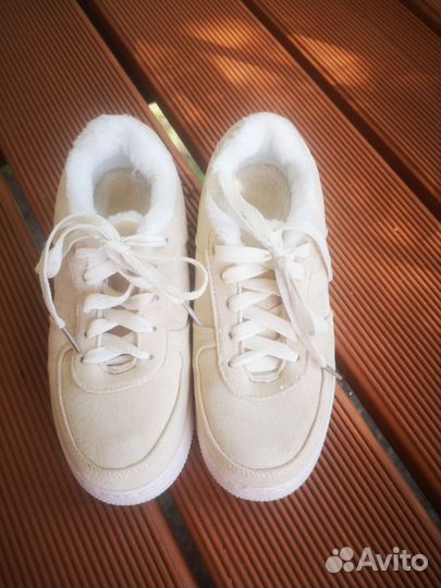 Кроссовки зимние