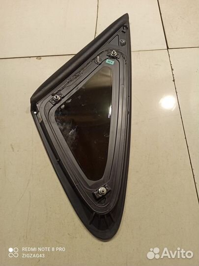 Глухое стекло(правое) (Hyundai Sonata viii DN8)
