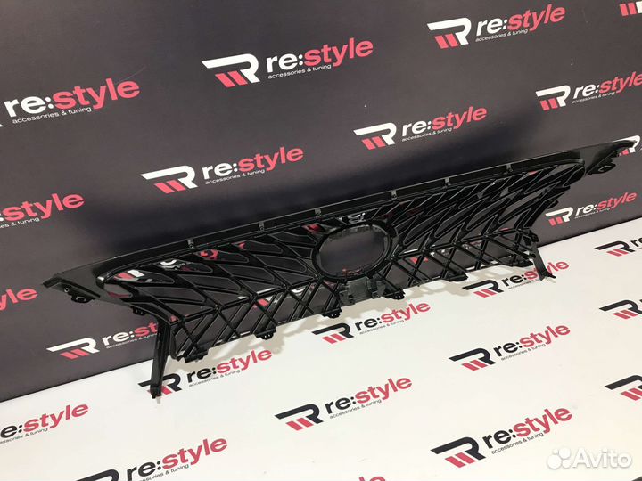 Решетка радиатора Lexus LX570 12-15г TRD