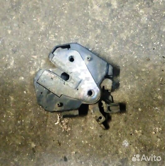 Замок капота volvo 9483764 S80 CX90 9483765