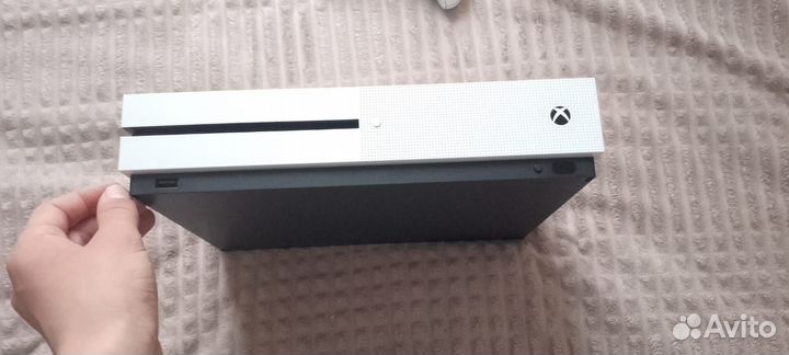 Xbox one s 1tb с играми