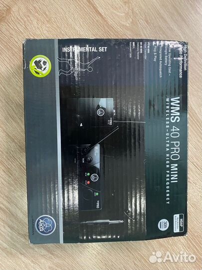 Радиостстема Akg WMS 40 mini + микрофон AKG C411
